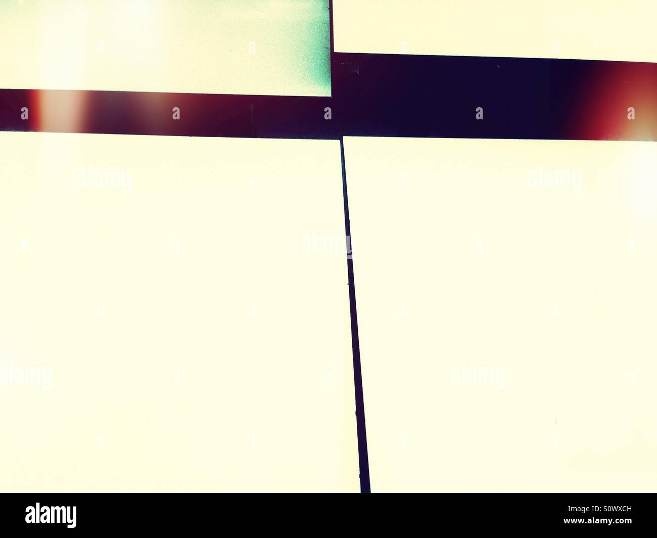 Arte scrivanie spinto insieme - Immagine stock catturata con smartphone