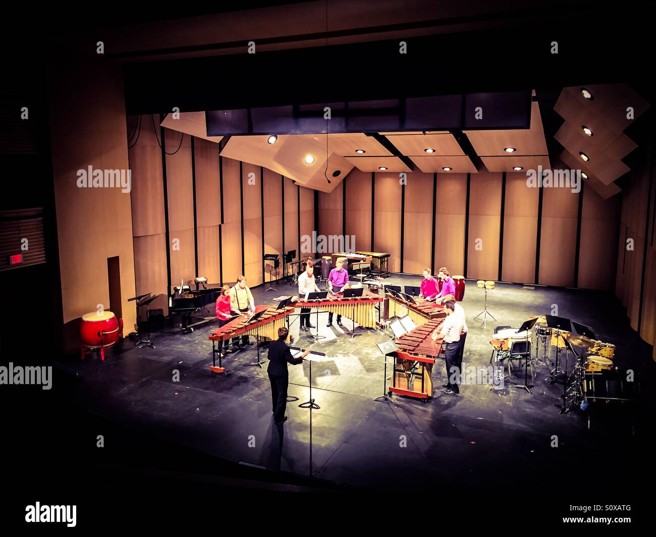 Concerto di percussioni - Immagine stock catturata con smartphone