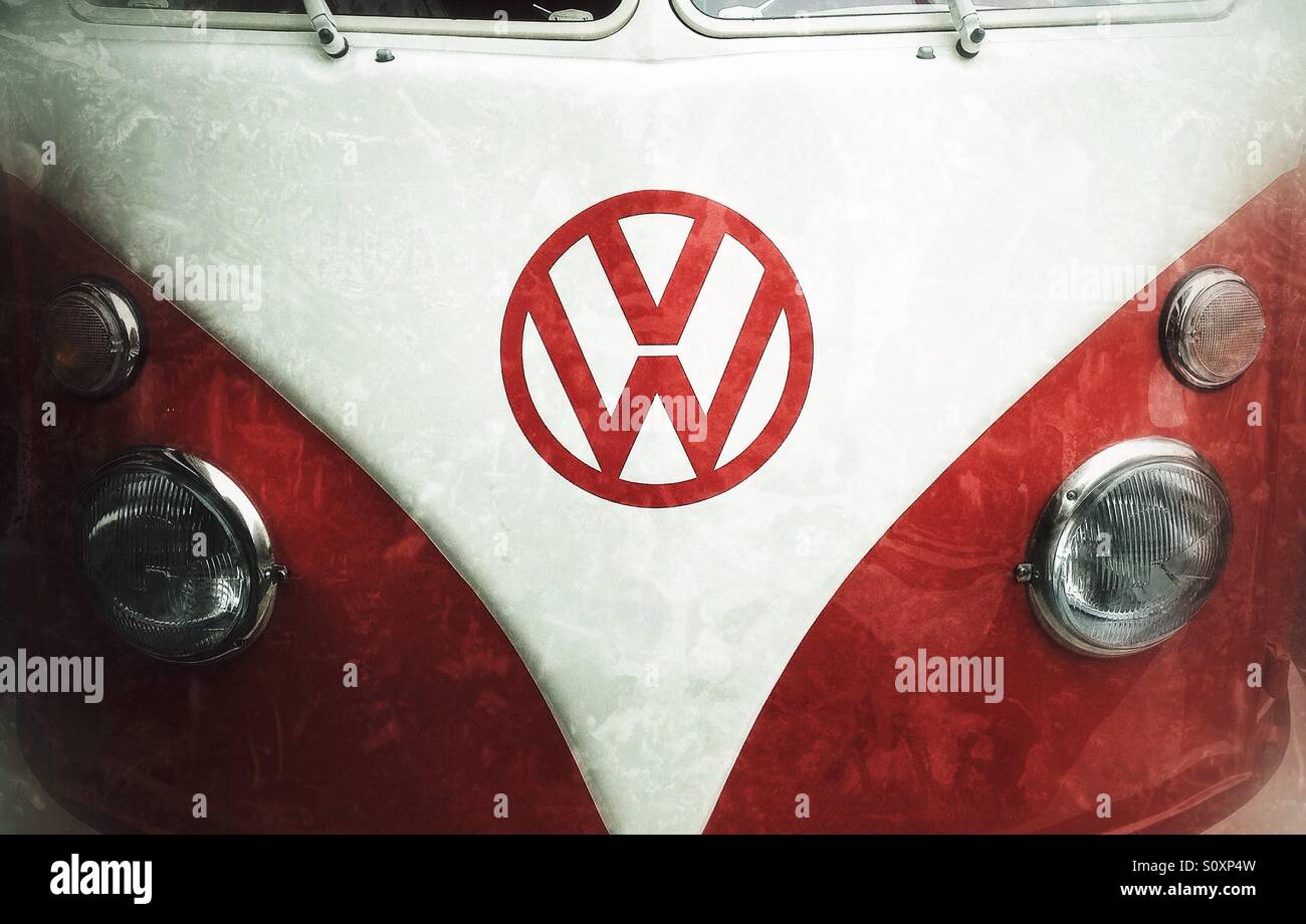 Dettaglio di un classico Volkswagen van - Immagine stock catturata con smartphone