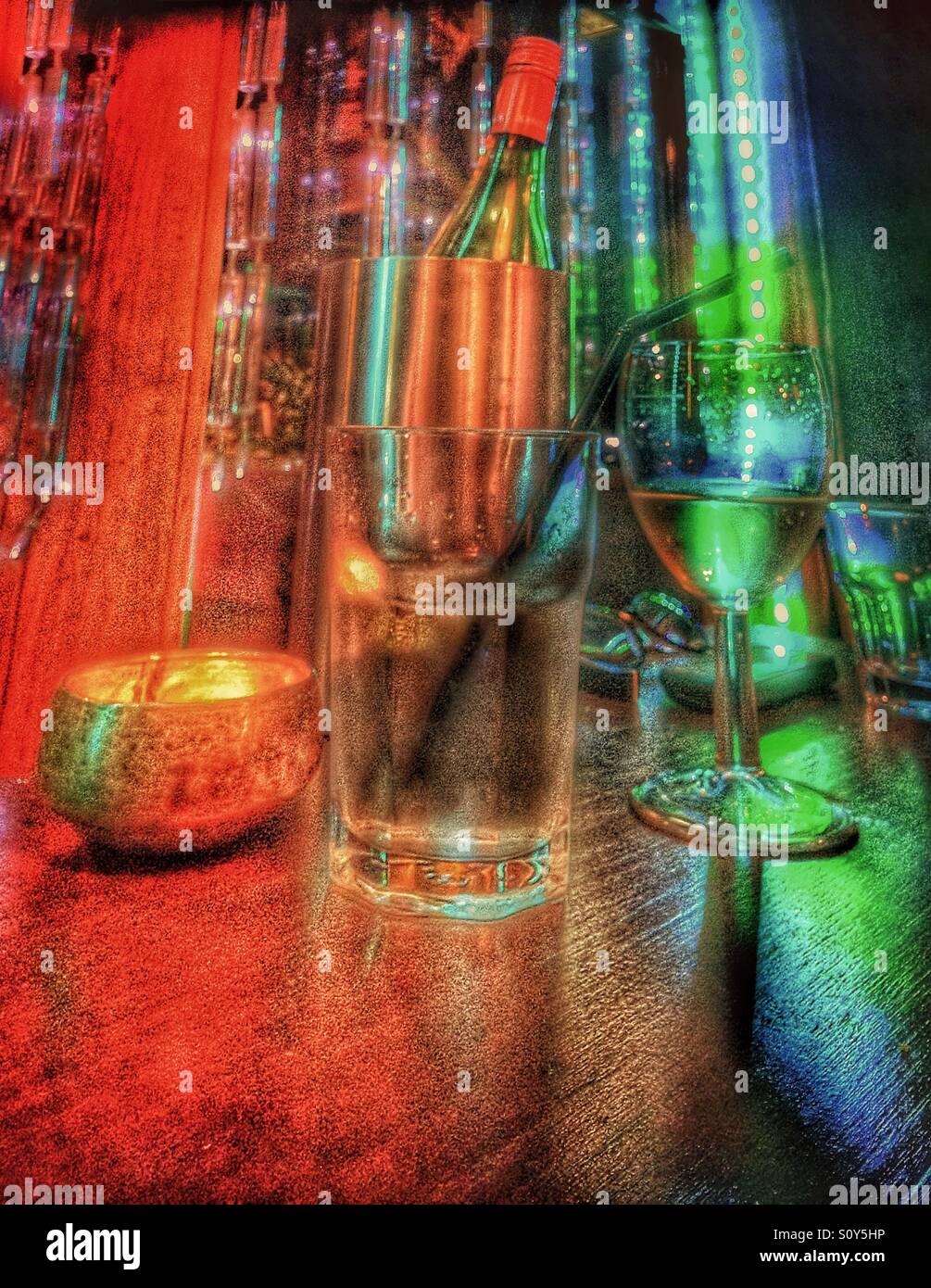 Colorate le bevande alcoliche - Immagine stock catturata con smartphone