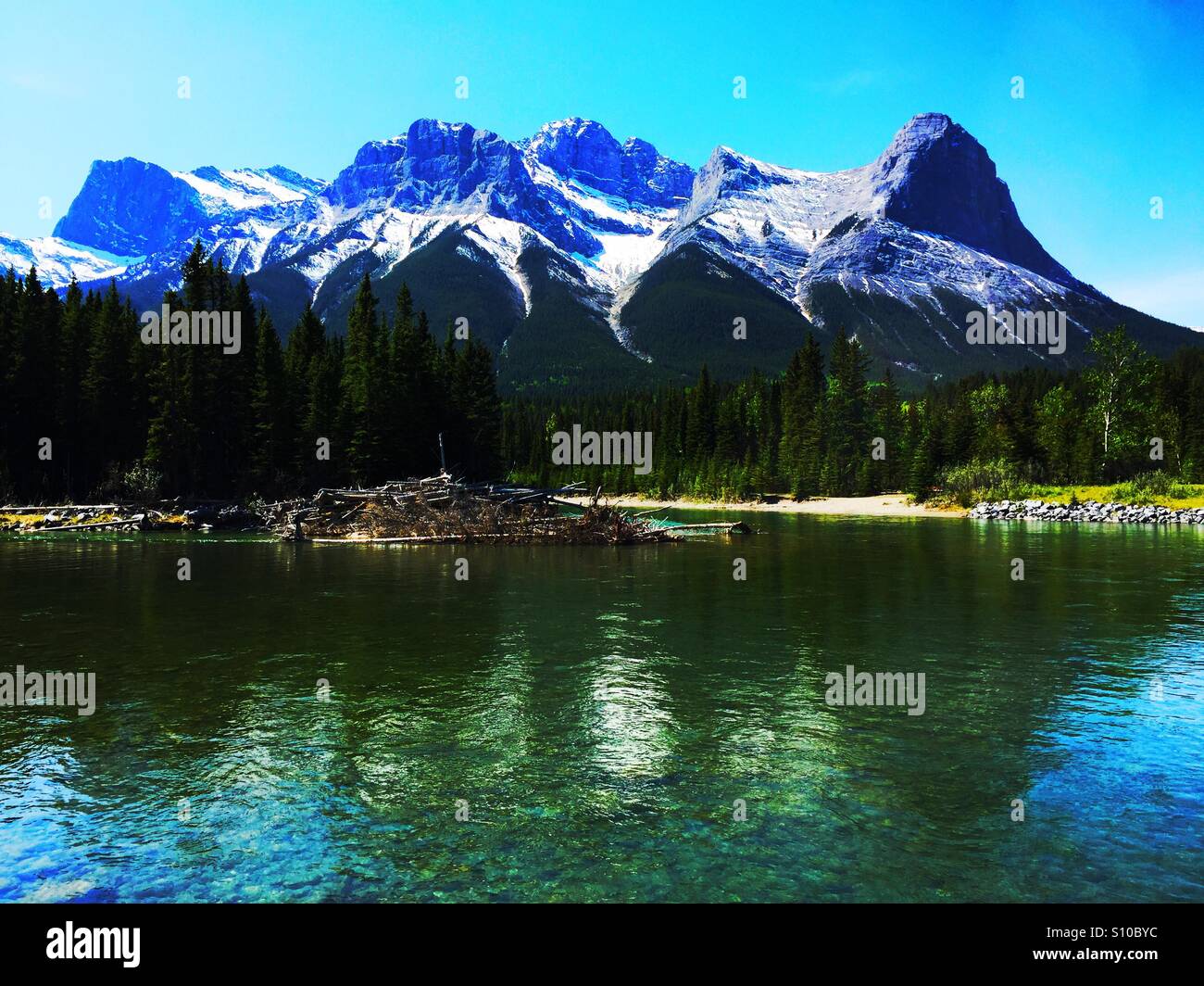 Rocky Mountain riflessioni - Immagine stock catturata con smartphone