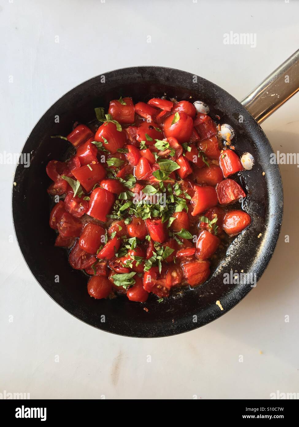Pomodoro salsa di basilico Foto Stock