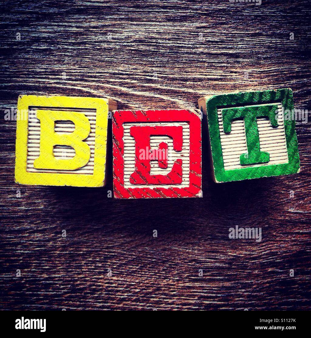 Parola scommessa effettuata con alfabeto blocchetti di legno lettere - Immagine stock catturata con smartphone