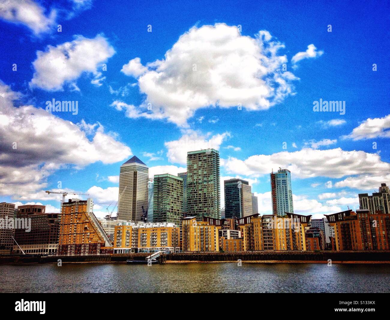 Canary Wharf , Londra. - Immagine stock catturata con smartphone