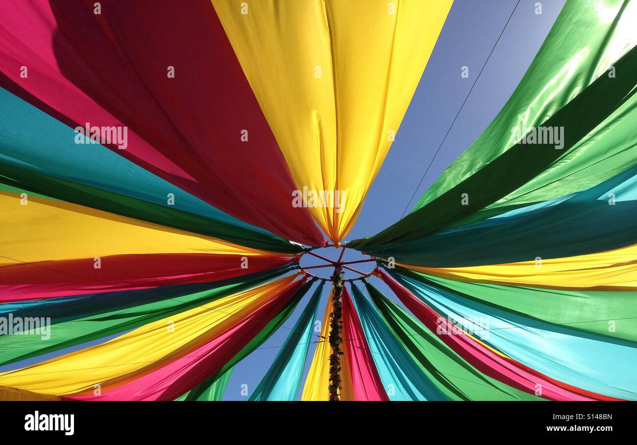 Tetto di un gigante gazebo in OnBlackheath Music Festival Foto Stock