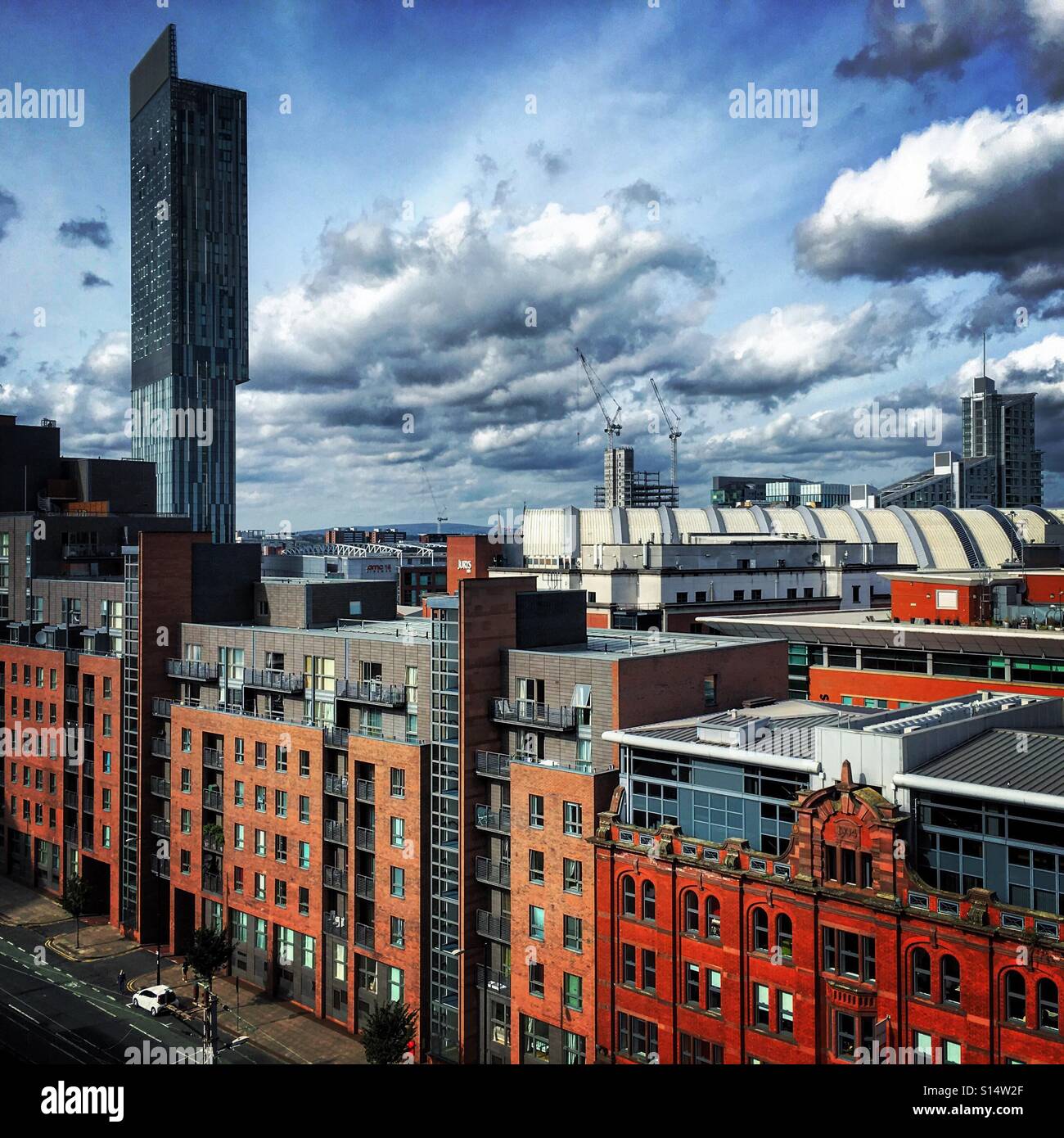 Vista di Beetham Tower e Whitworth Street West in Manchester Foto Stock