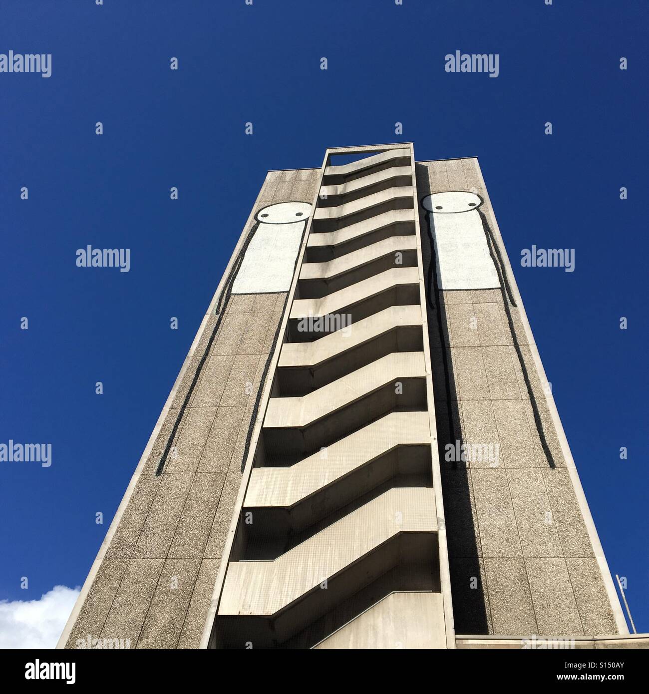 Arte di strada su edificio in Bristol Foto Stock