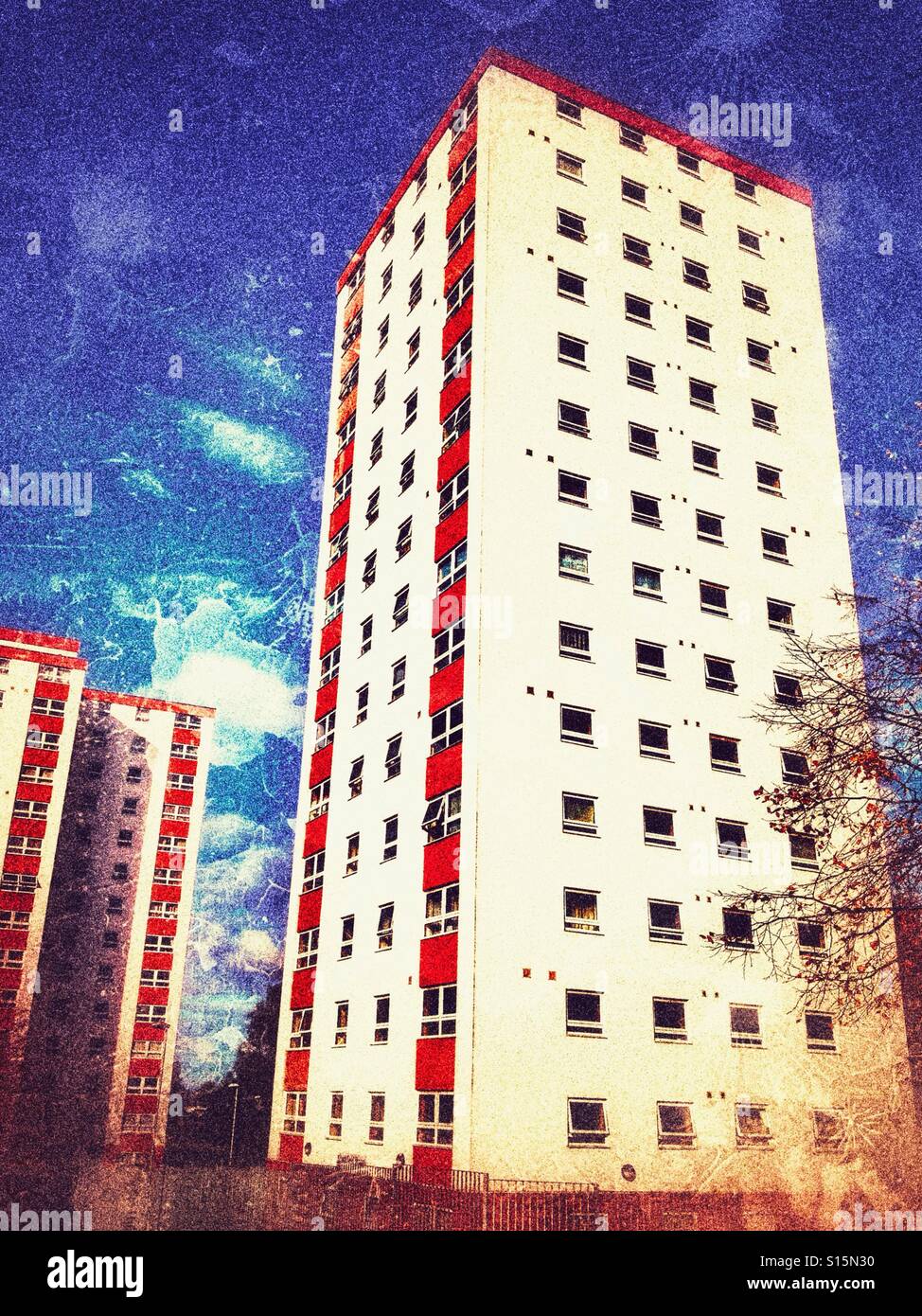 High Rise Appartamenti - Immagine stock catturata con smartphone