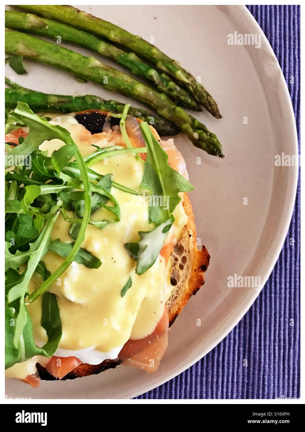 Uova benedetto per il brunch Foto Stock