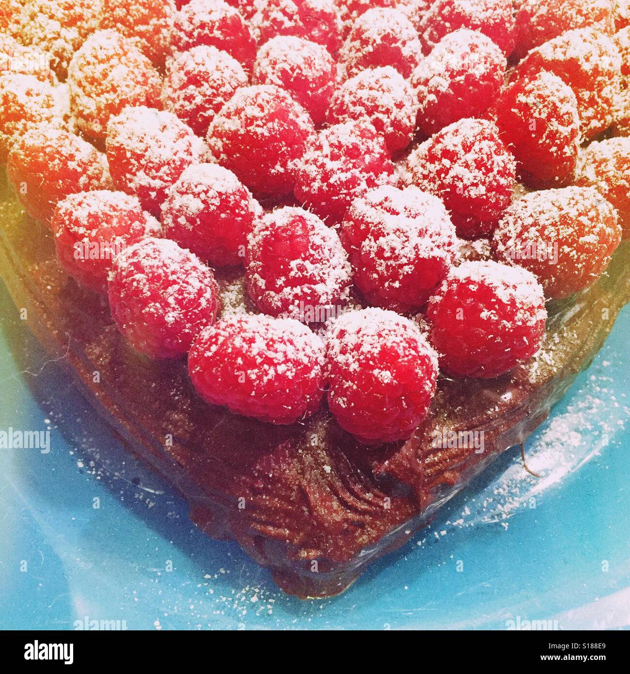 Lampone torta al cioccolato - Immagine stock catturata con smartphone