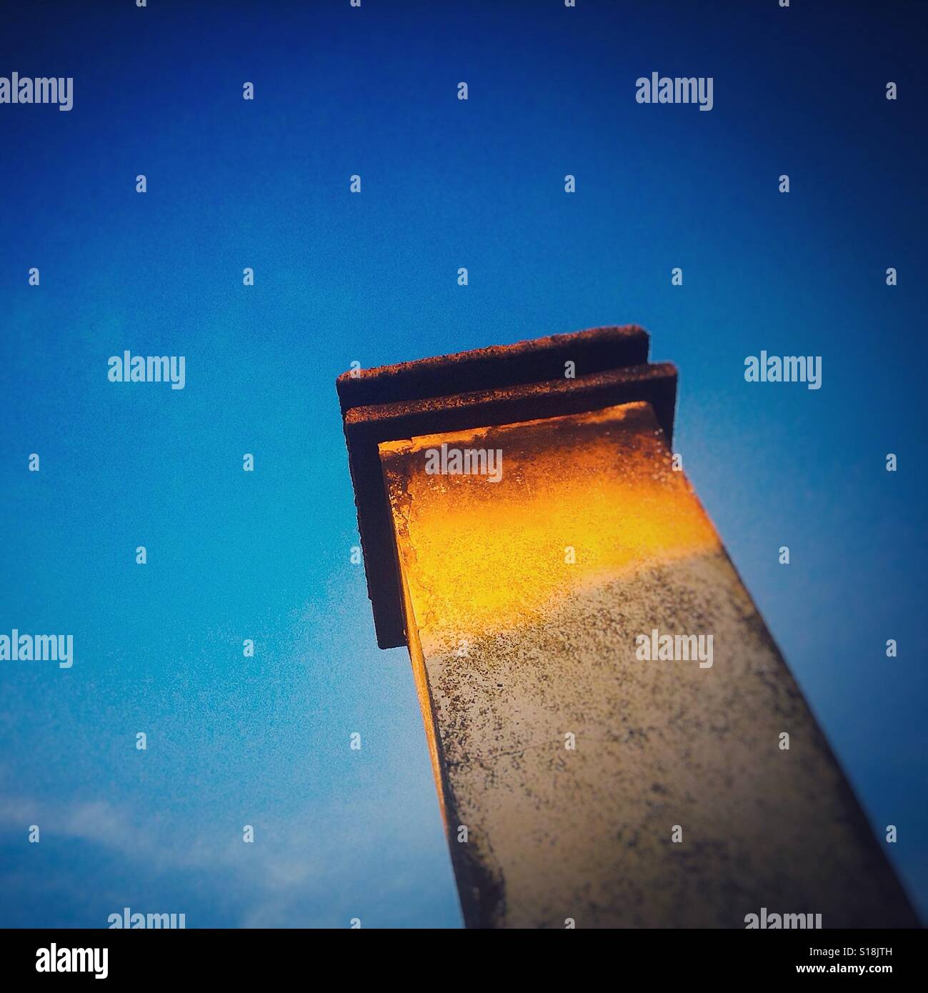 Camino al tramonto - Immagine stock catturata con smartphone