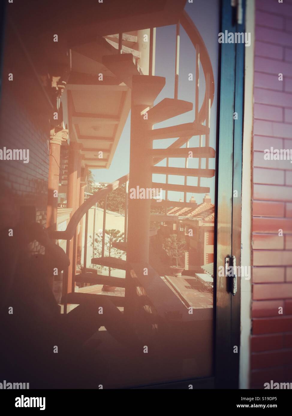 Riflessioni. - Immagine stock catturata con smartphone
