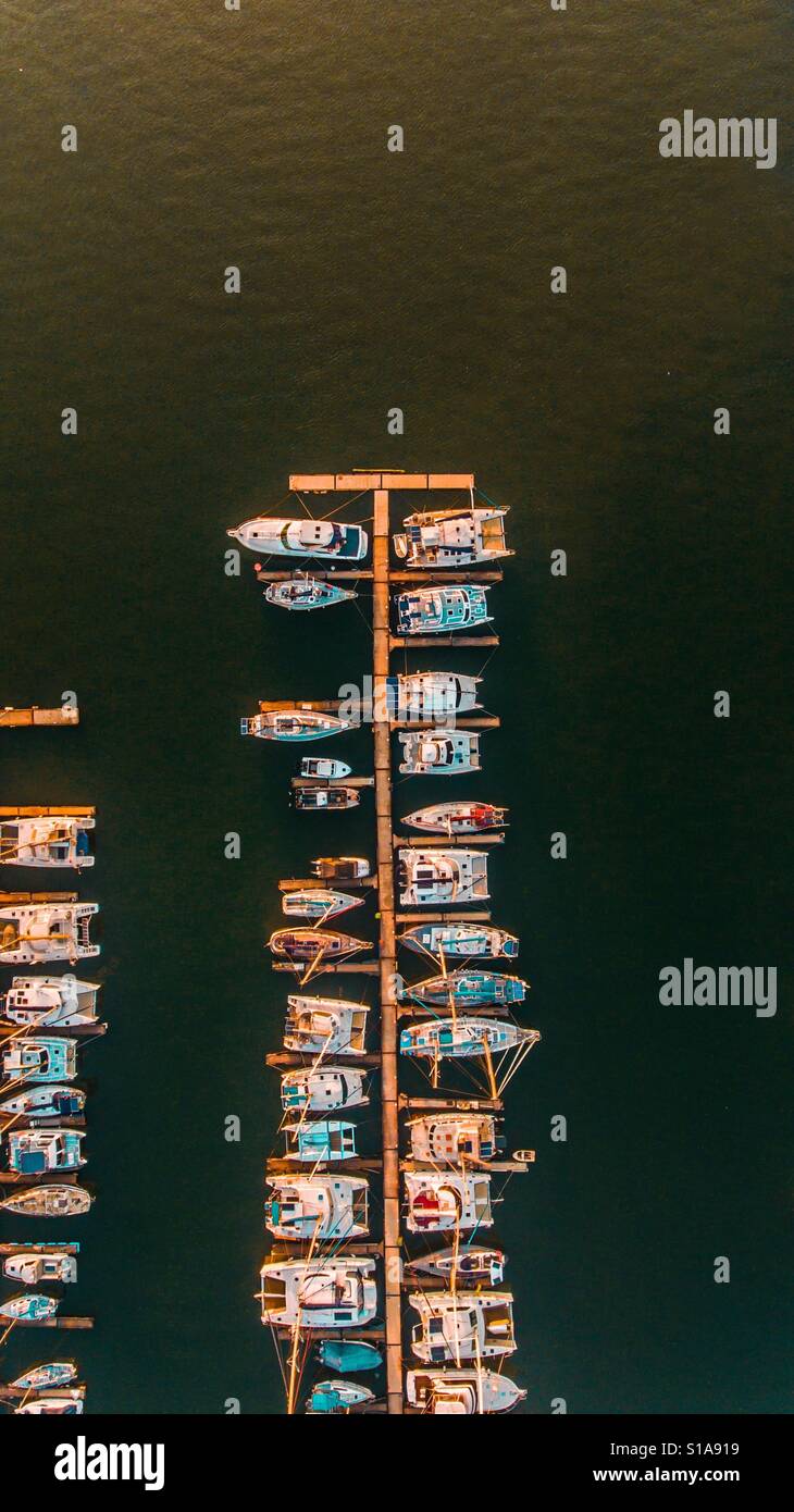 Al di sopra del galleggiamento - Immagine stock catturata con smartphone