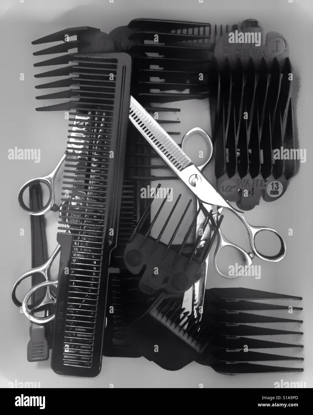 Barber Shop Strumenti Attrezzatura in bianco e nero Foto Stock