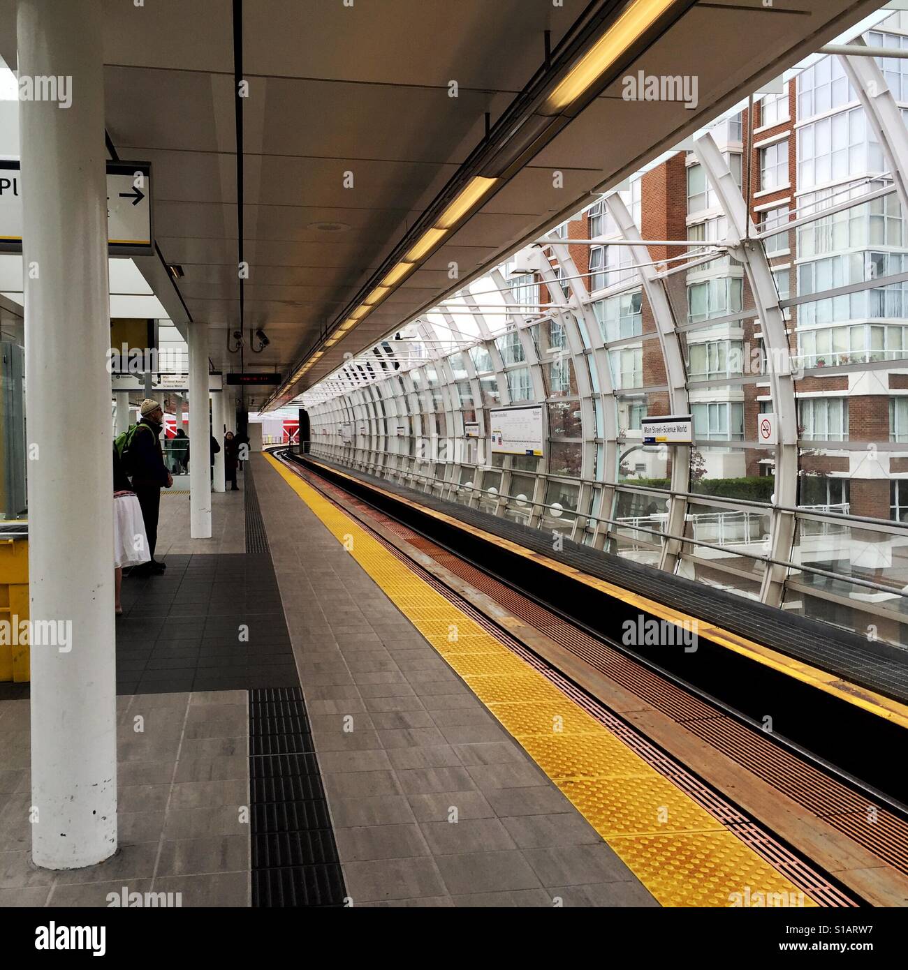 Light Rail station vicino Pacific stazione ferroviaria in Vancouver, BC, Canada Foto Stock
