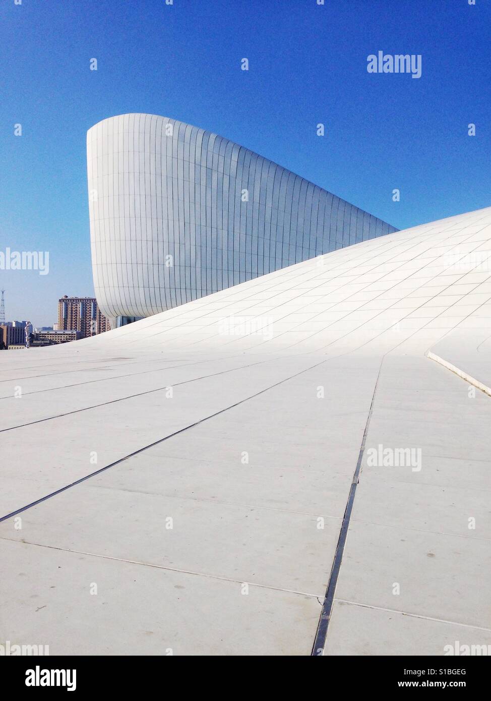 Architettura futuristica da Zaha Hadid a Baku in Azerbaijan Foto Stock
