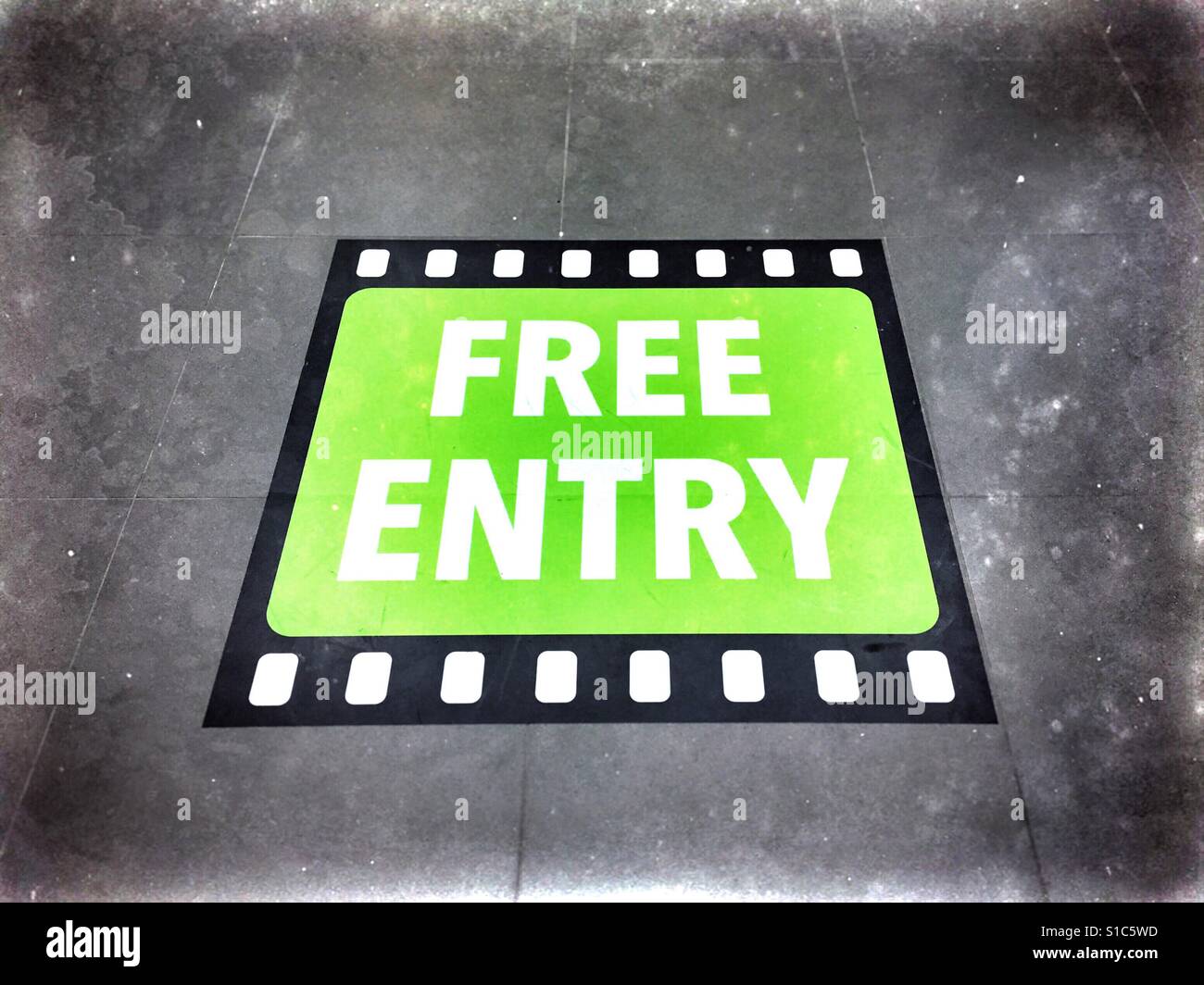 Ingresso gratuito - Immagine stock catturata con smartphone