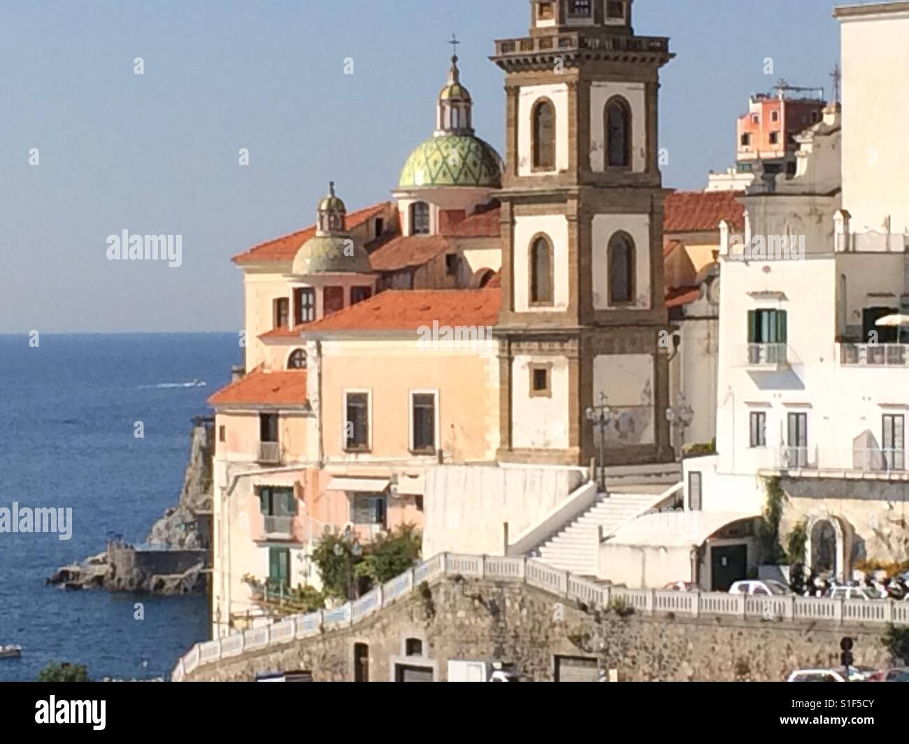 Vista della costa di Amalfi, Italia Foto Stock