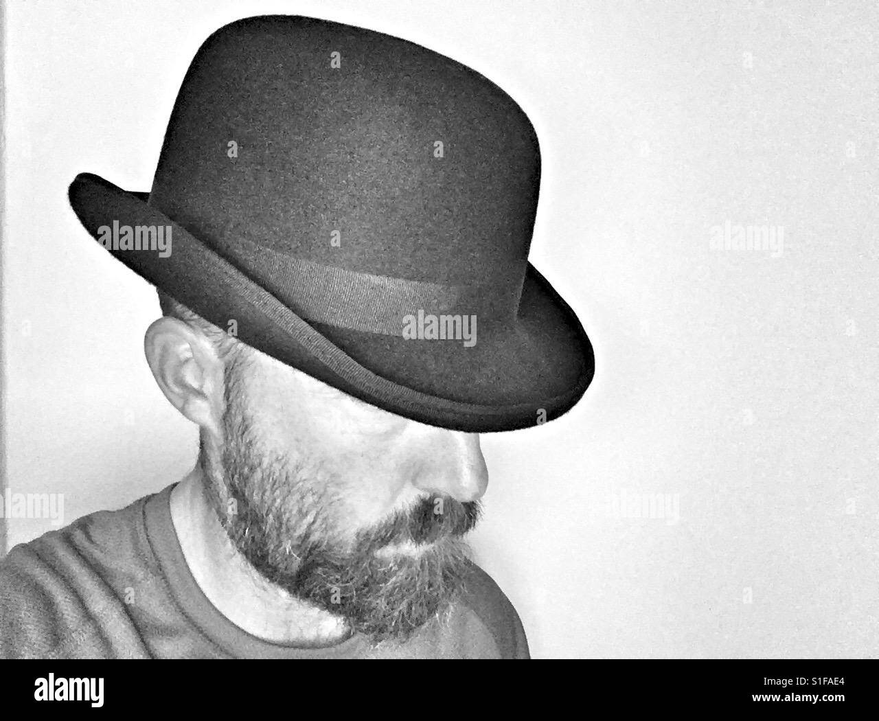 Hipster in Bowler cappello Foto Stock