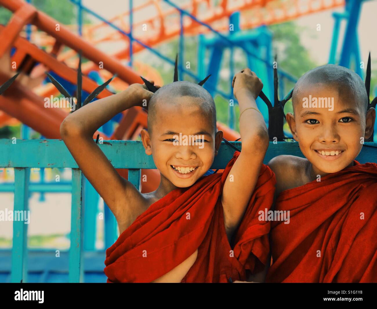 Novizi buddisti in Mandalay Foto Stock