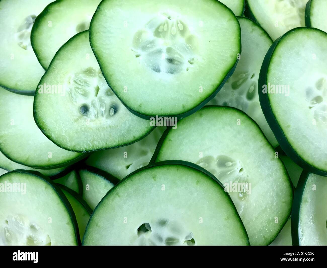 Fette di cetriolo - Immagine stock catturata con smartphone Fette di cetriolo - Immagine stock catturata con smartphone