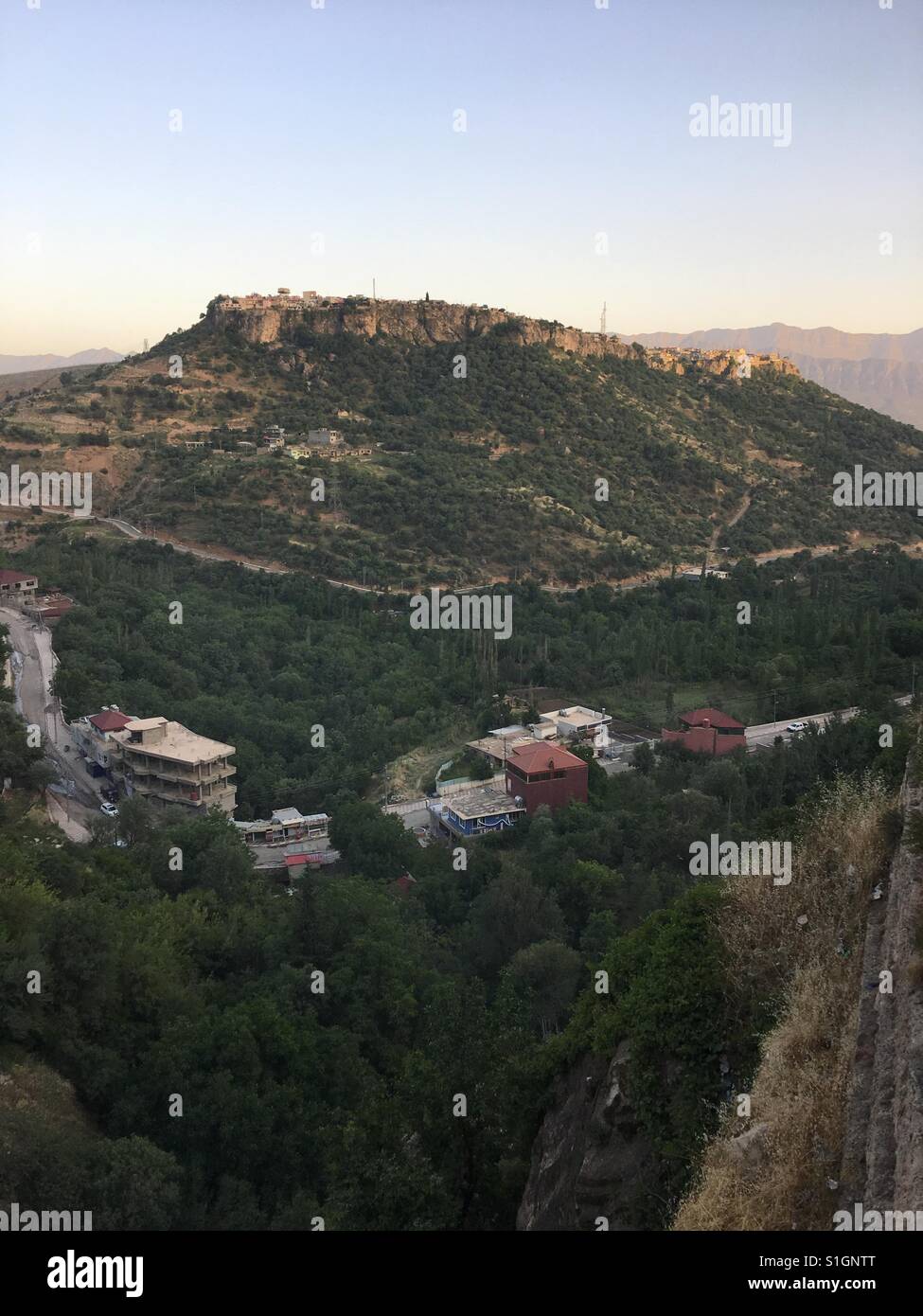 Una vista della città antica di Amedi sul sud del Kurdistan (nord Iraq sul confine della Turchia Foto Stock
