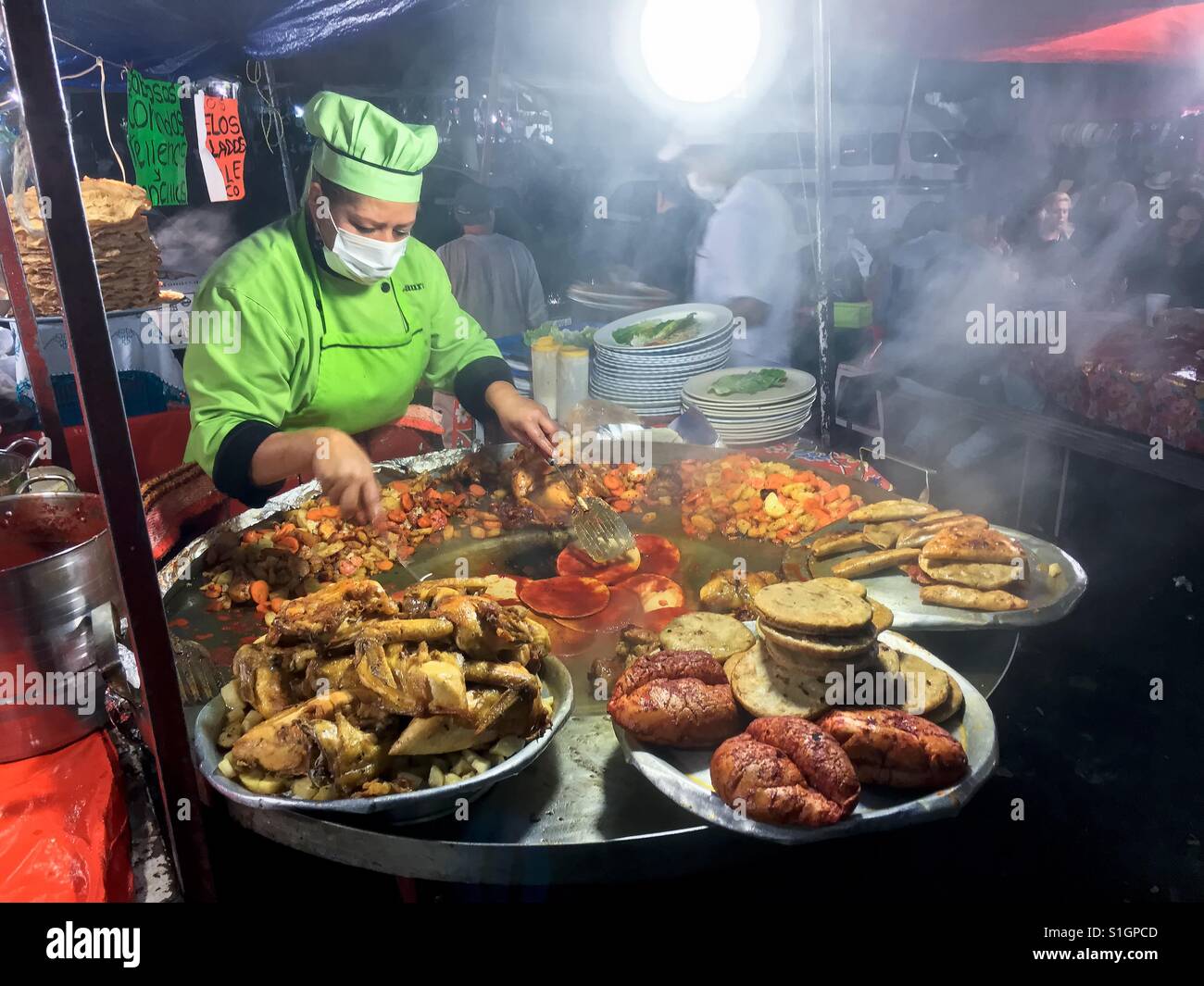 Venditore ambulante cucina Messicana stile street food in Patzcuaro,  Messico. Adottate il 5 novembre 2017 Foto stock - Alamy