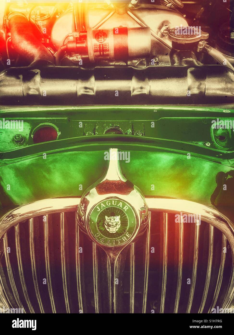 Jaguar 3.4 litro classic car - Immagine stock catturata con smartphone