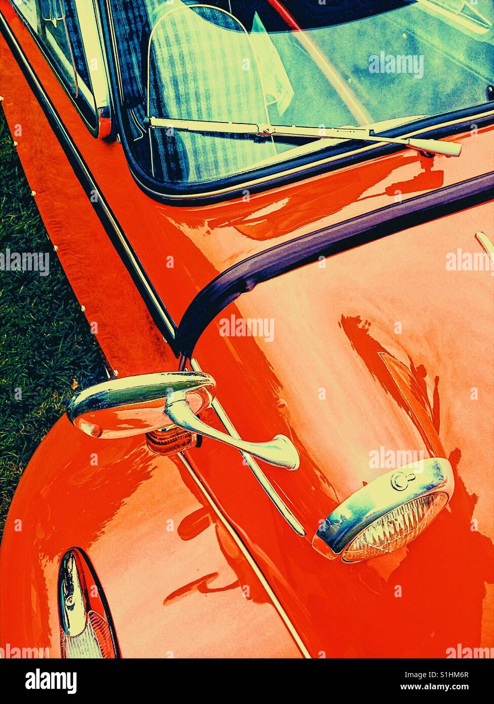 Anni Cinquanta la bolla auto - Immagine stock catturata con smartphone
