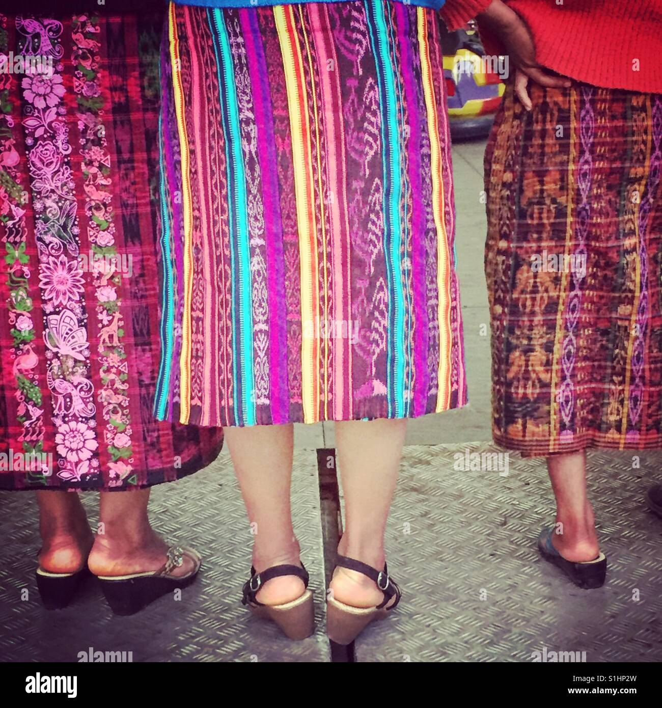 I colori delle gonne Maya, Guatemala Foto Stock