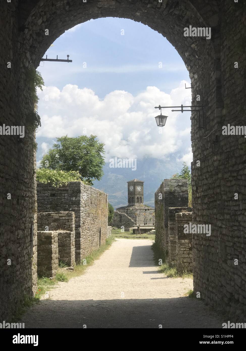 Vista sulla fortezza, Gjirokastër, Albania - Immagine stock catturata con smartphone