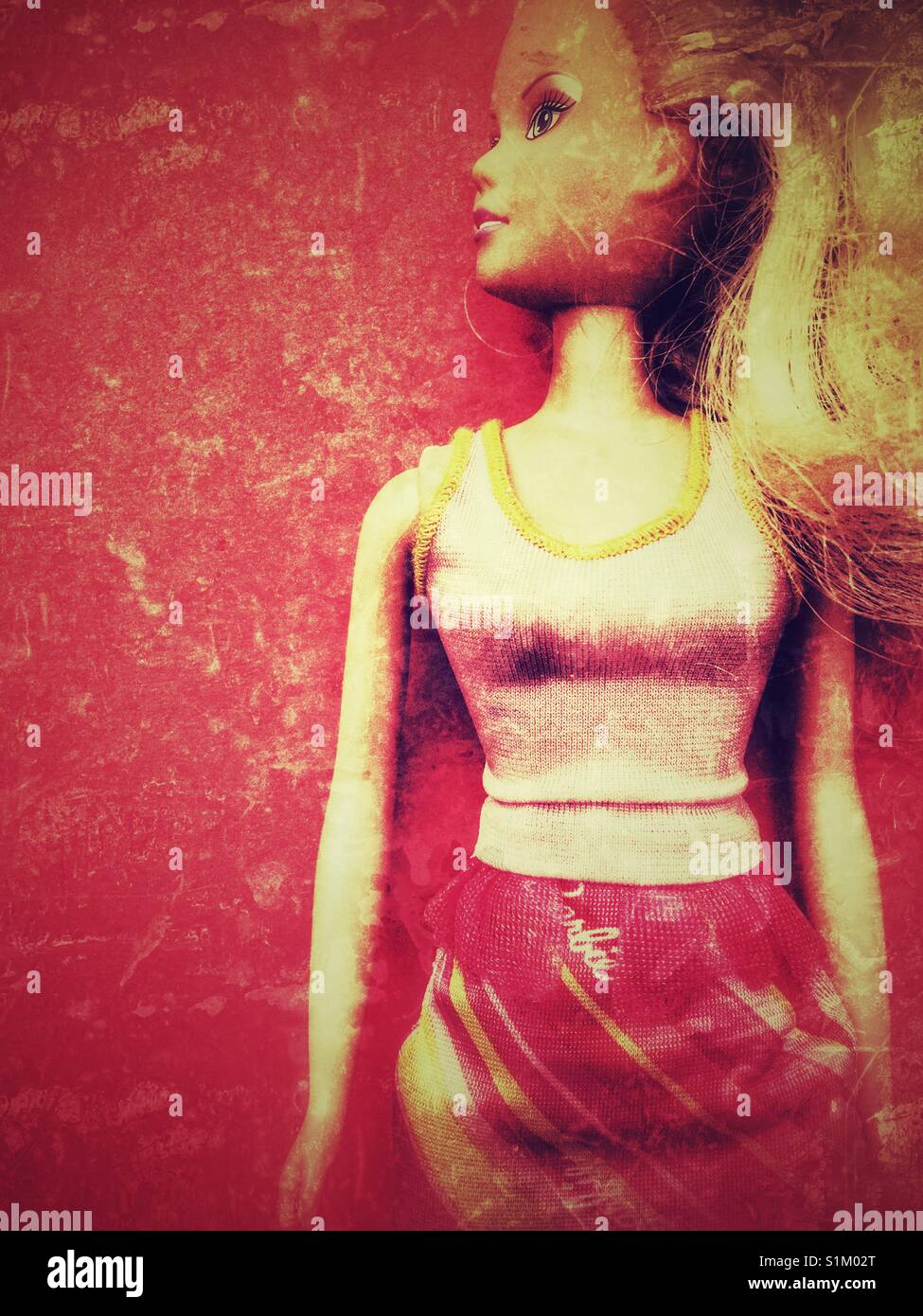 Bambola Barbie - Immagine stock catturata con smartphone Bambola Barbie - Immagine stock catturata con smartphone