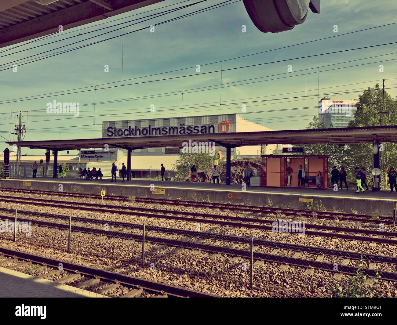 Stoccolma centro espositivo da attraverso le linee ferroviarie Foto Stock