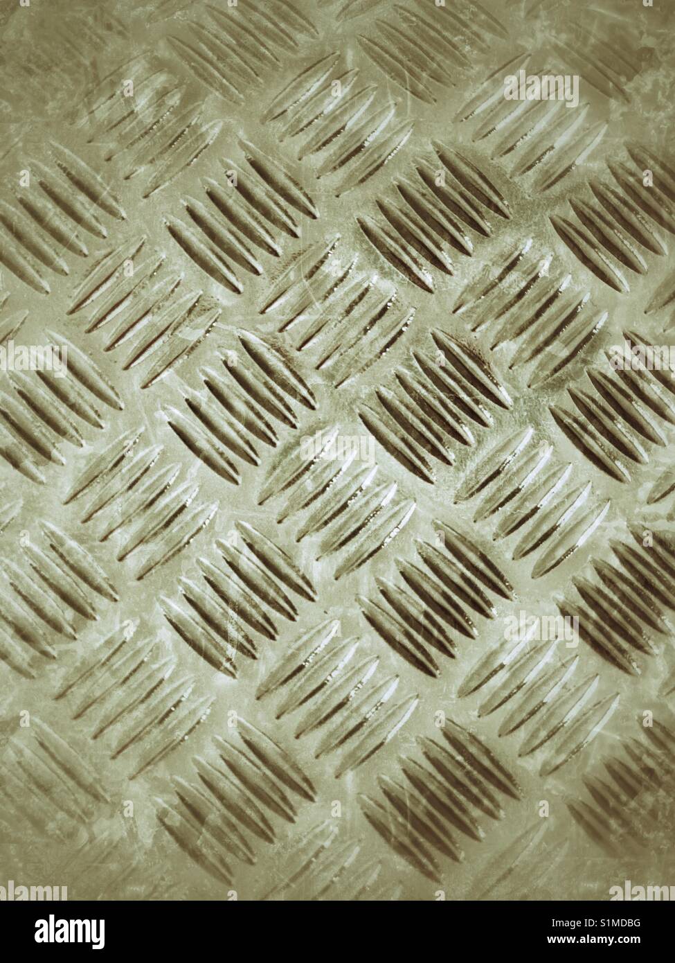 Close up grungy superficie metallica in background - Immagine stock catturata con smartphone