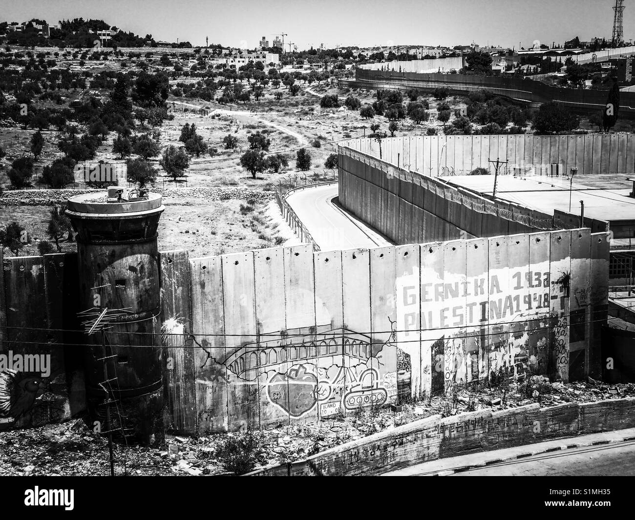 La parete di separazione in Aida Camp, Betlemme, che separa Israele dai territori palestinesi occupati. Foto Stock