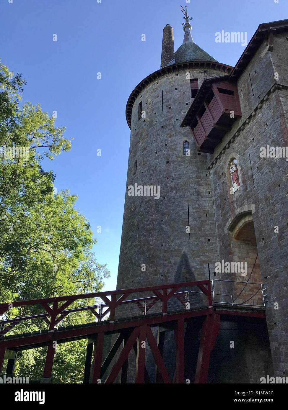 Castell Coch, un palazzo del XIX secolo Revival gotico castello sopra il villaggio di Tongwynlais nel Galles del Sud Foto Stock