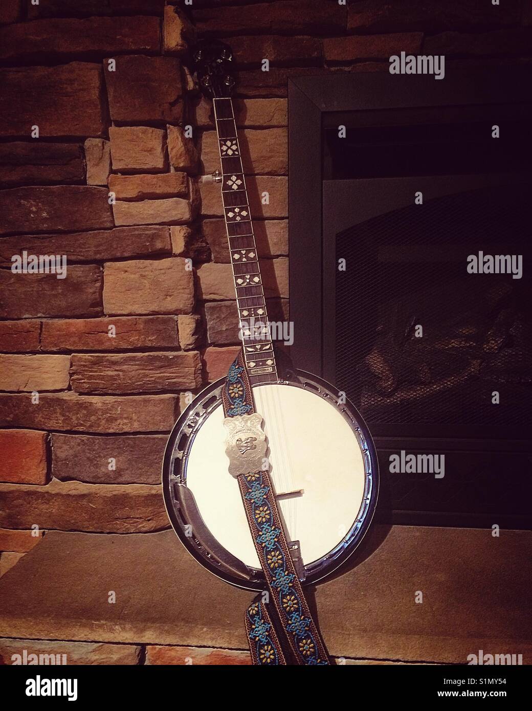 5 string banjo immagini e fotografie stock ad alta risoluzione - Alamy