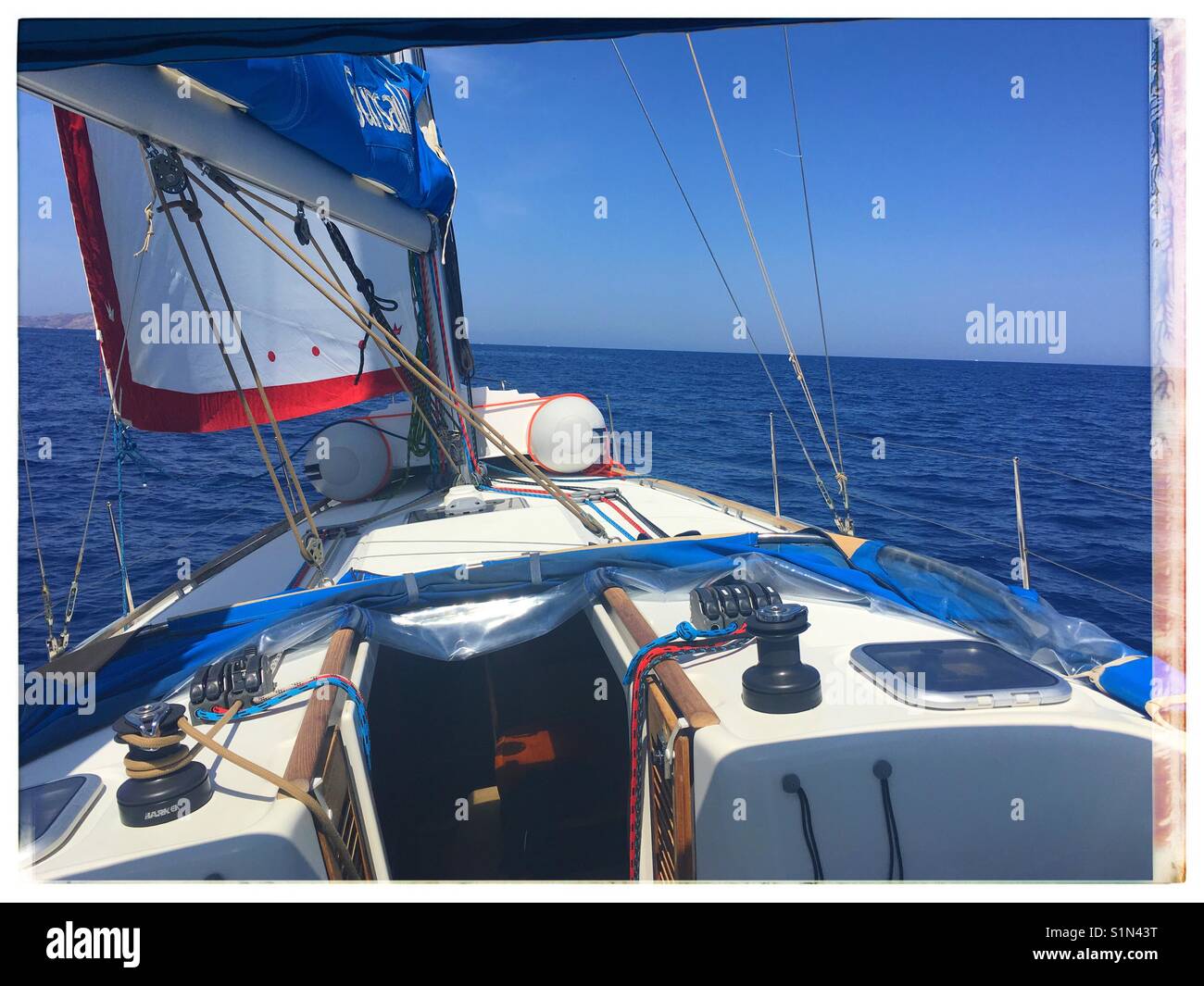 Sailing yacht - Immagine stock catturata con smartphone