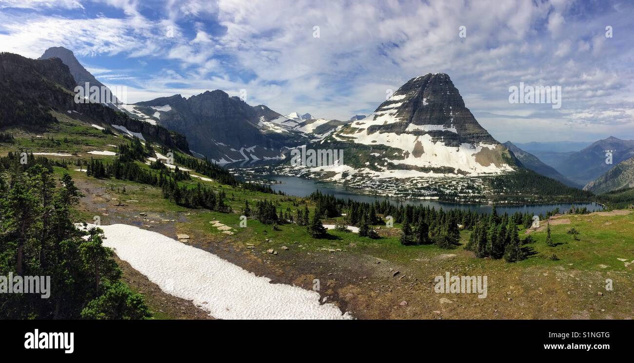 Lago di nascosto il glacier national park view da Logan pass sul passando per la strada di Sun Foto Stock