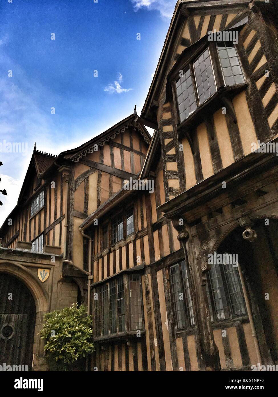 Lord Leycester Hospital Warwick - Immagine stock catturata con smartphone