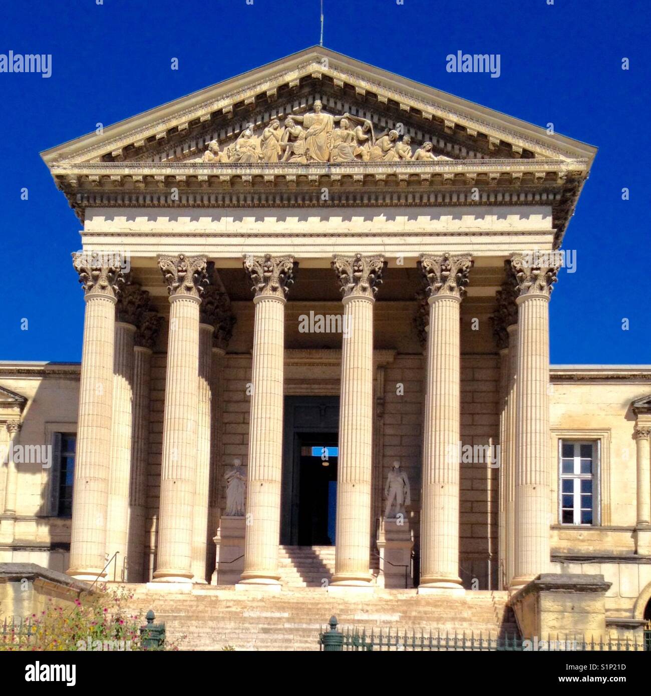 Corte legge di Montpellier Francia - Immagine stock catturata con smartphone