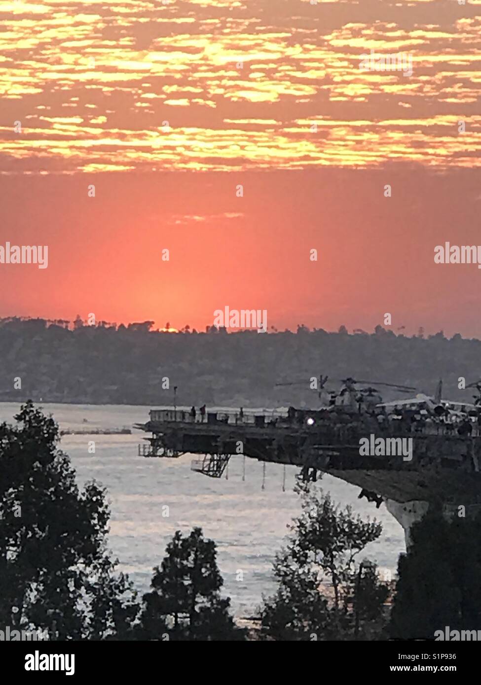 Arancione tramonto sulla baia di San Diego Foto Stock
