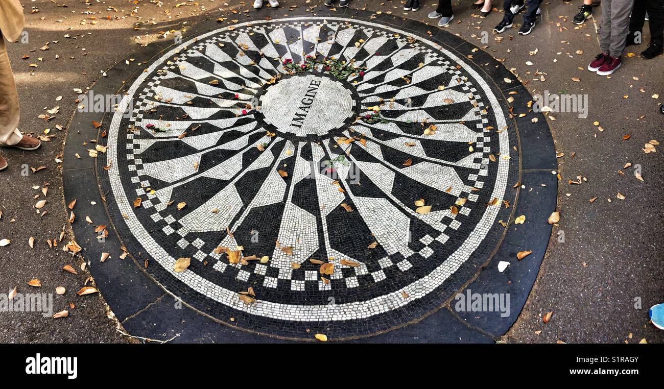 Immaginate di mosaico, John Lennon memorial, Strawberry Fields, New York City, Stati Uniti d'America. Foto Stock