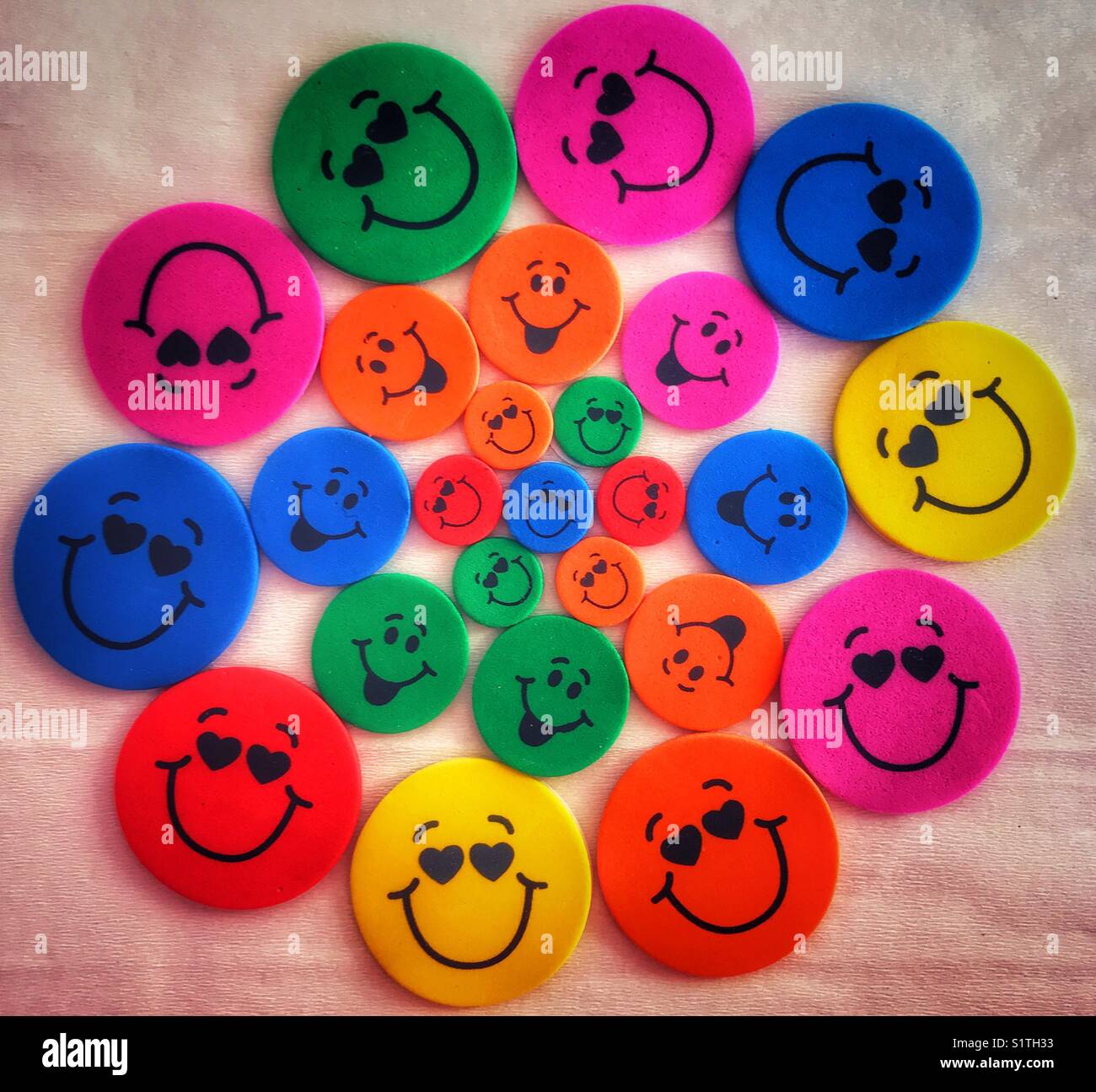 Fronti di smiley - Immagine stock catturata con smartphone