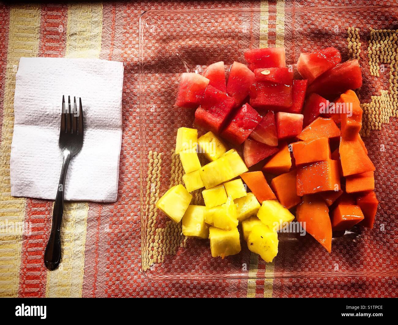 La papaia, ananas e watermellon in Città del Messico, Messico - Immagine stock catturata con smartphone
