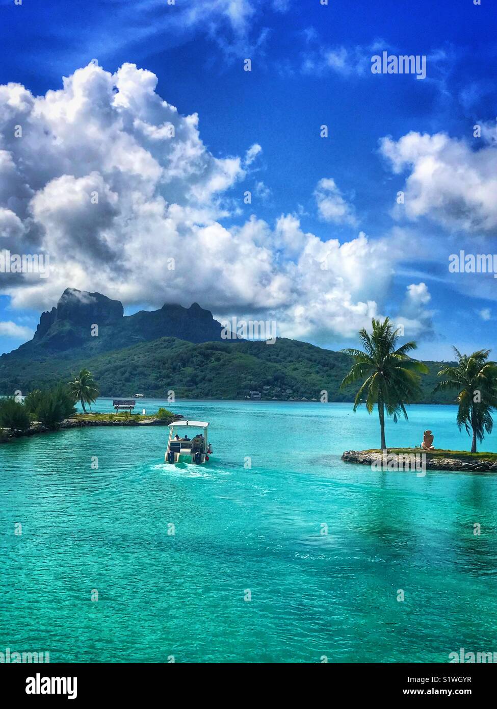 Bora-Bora, vista dall'aeroporto Foto Stock