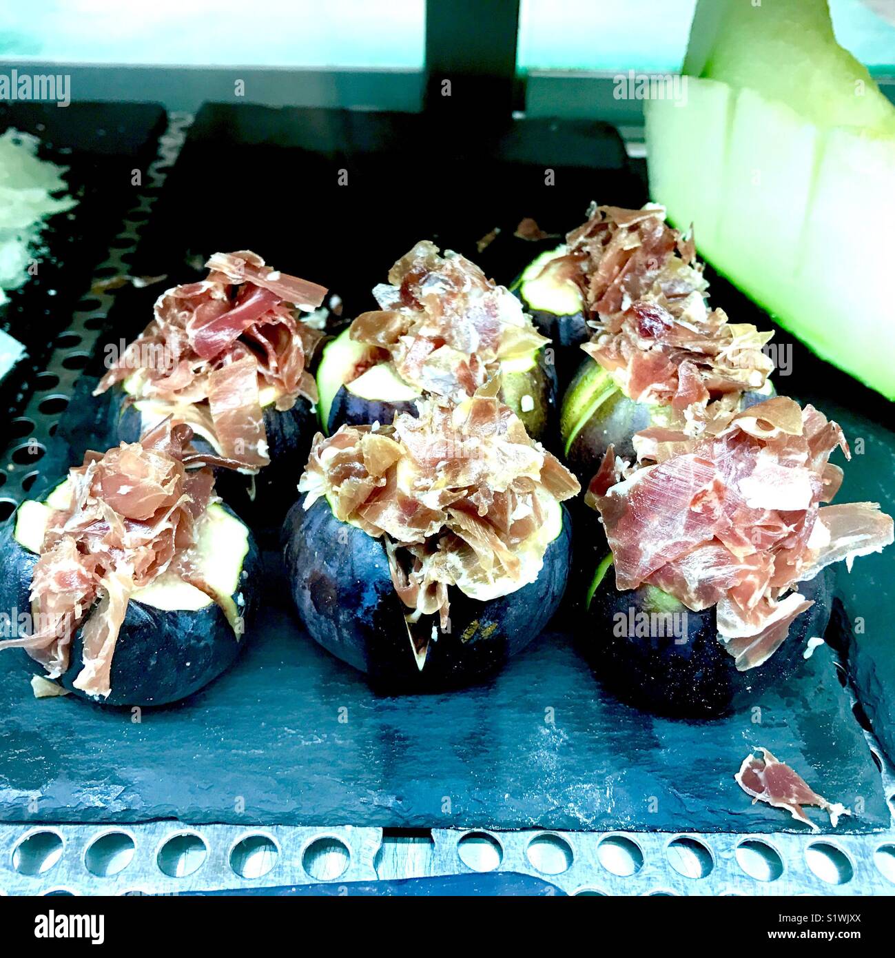 Figg ripieni di prosciutto (prosciutto, jamon) Foto Stock