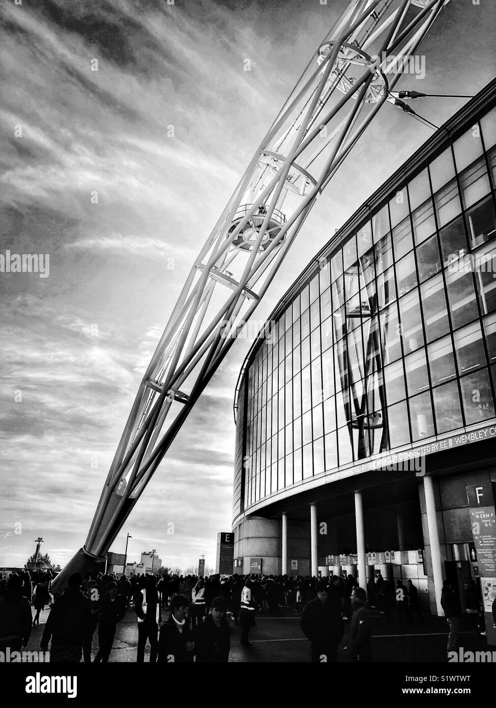 Dettaglio dell'arco a Wembley Stadium su un match day, Londra, Inghilterra, Regno Unito. Foto Stock