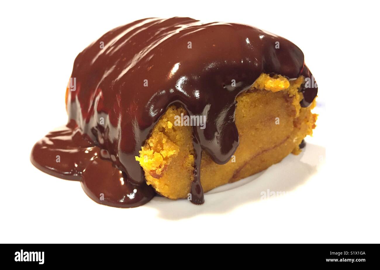 Torta di carote con glassa di cioccolato - Immagine stock catturata con smartphone