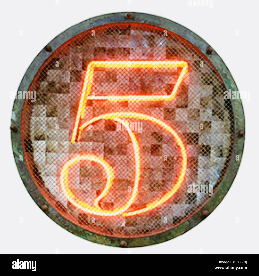 Arte al neon, numero 5 - Immagine stock catturata con smartphone